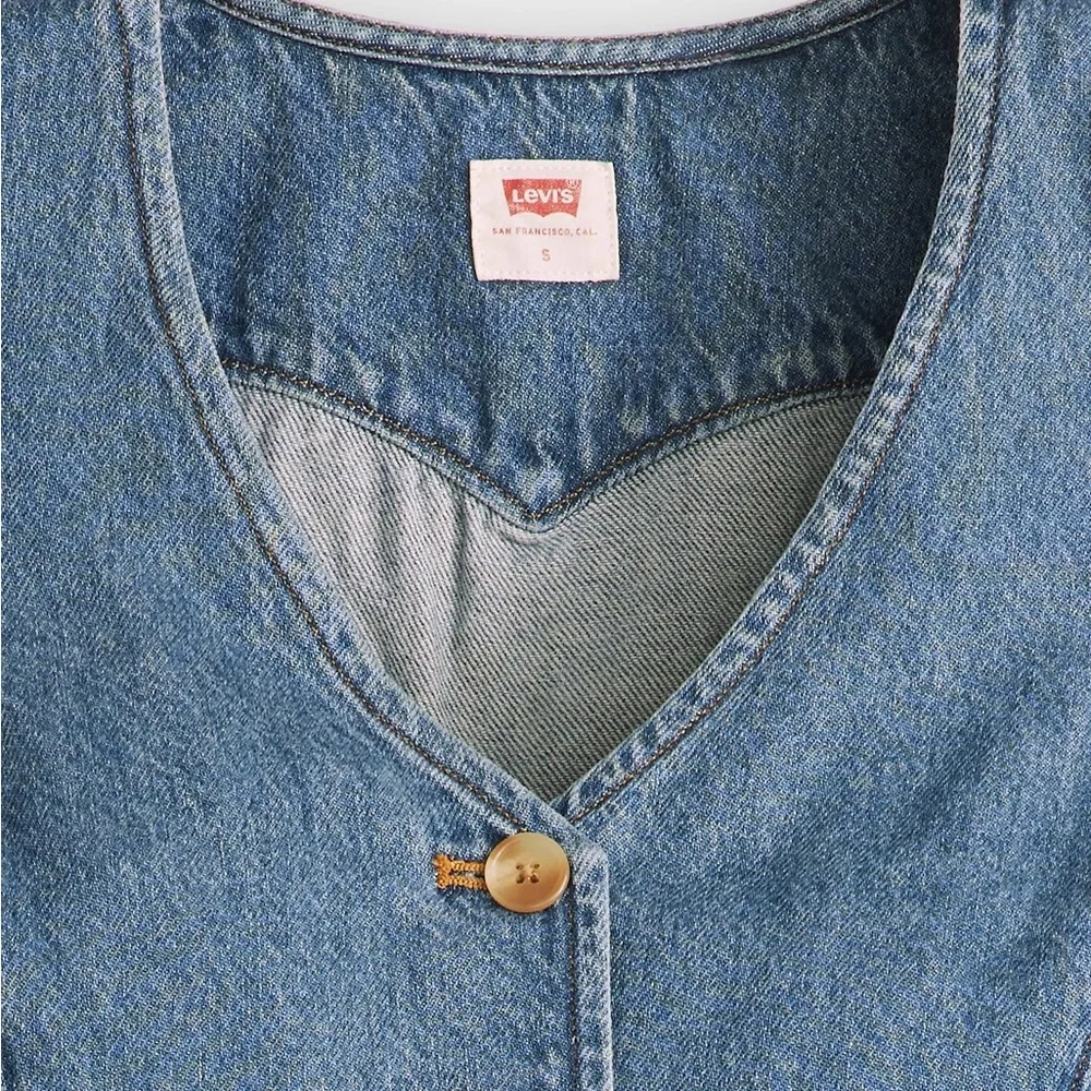LEVIS 
AMORE DENIM VEST - Picture 6 of 7